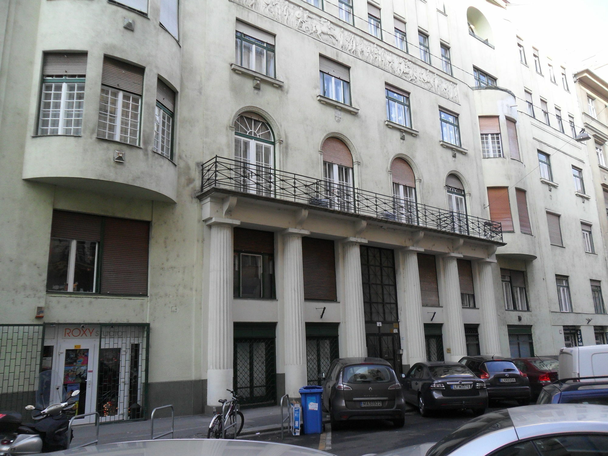 Tatra 4 Studios Budapest Exteriör bild